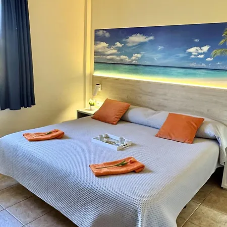Apartbeach Festival Village 3 Y Vistas Piscina Salou
